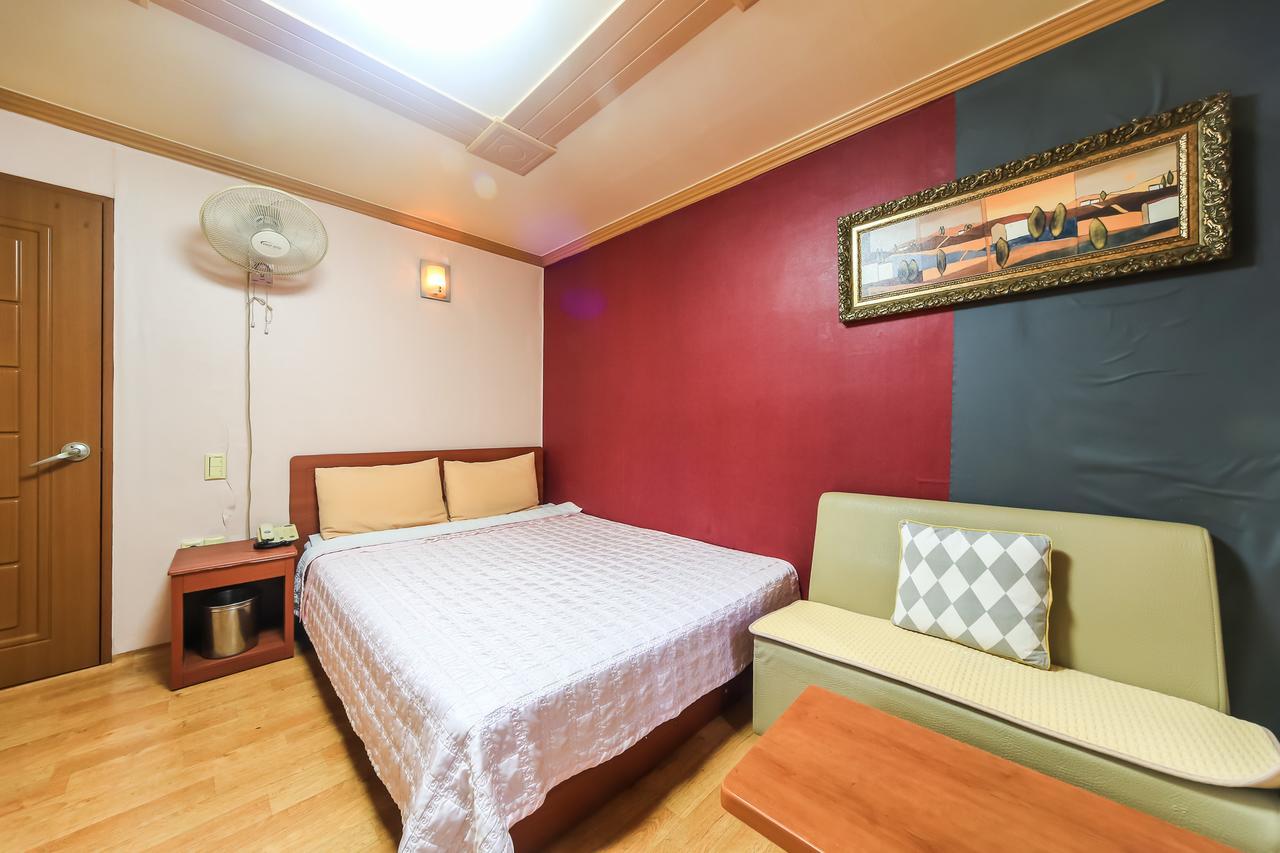 Nampo One Motel Busan Exterior photo