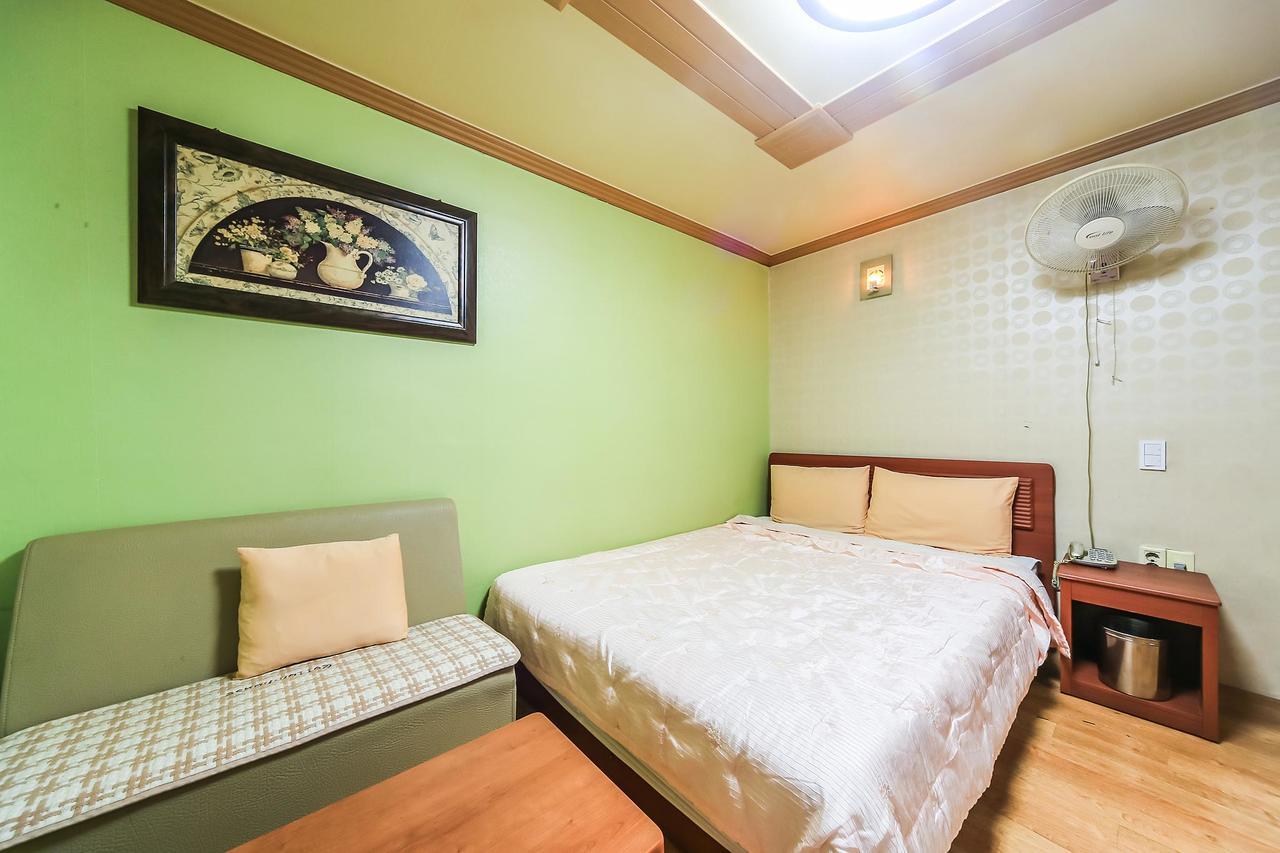 Nampo One Motel Busan Exterior photo