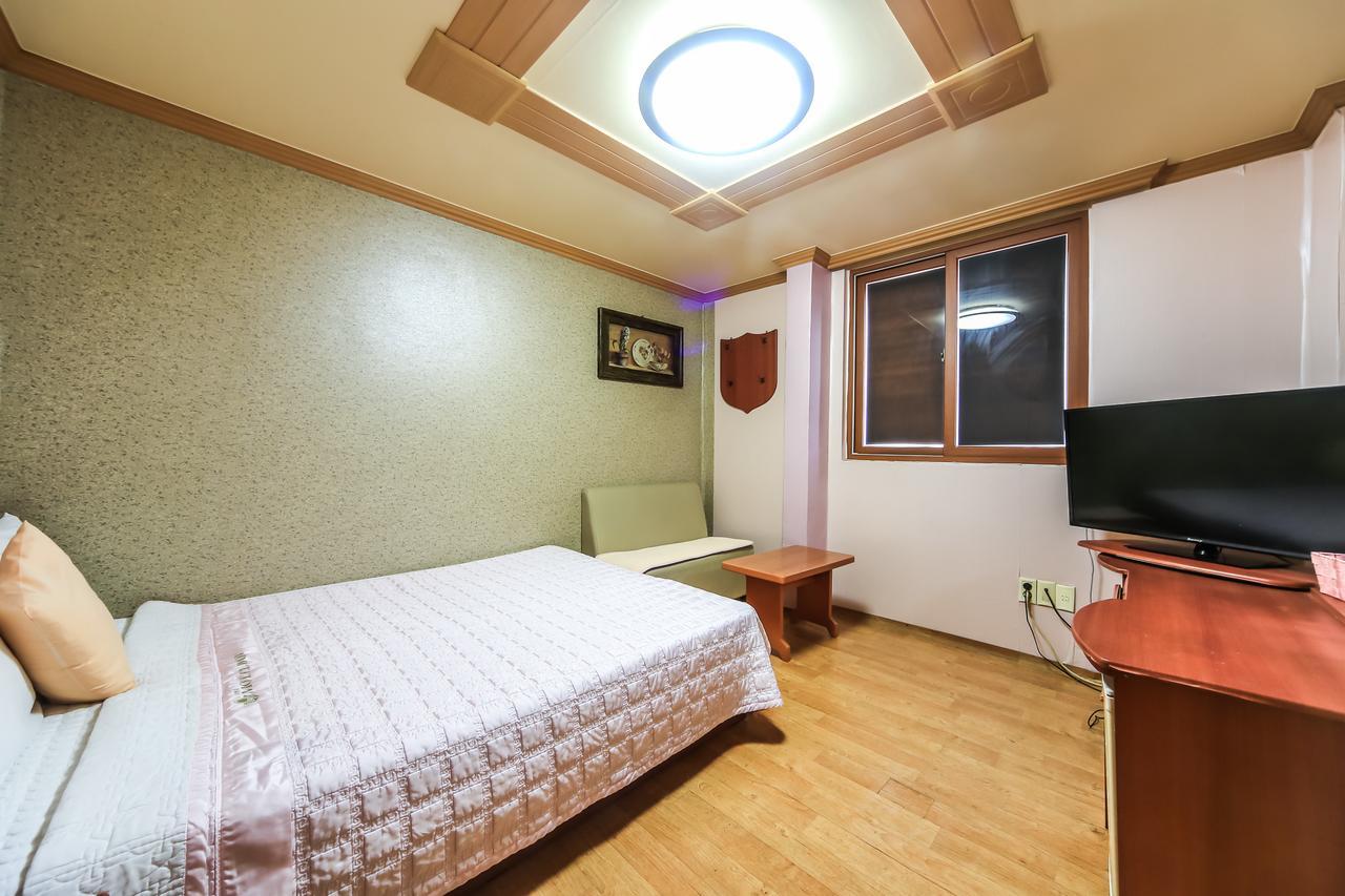 Nampo One Motel Busan Exterior photo